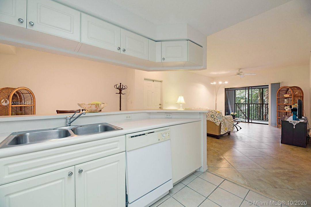 Recently Sold: $139,500 (1 beds, 1 baths, 872 Square Feet)