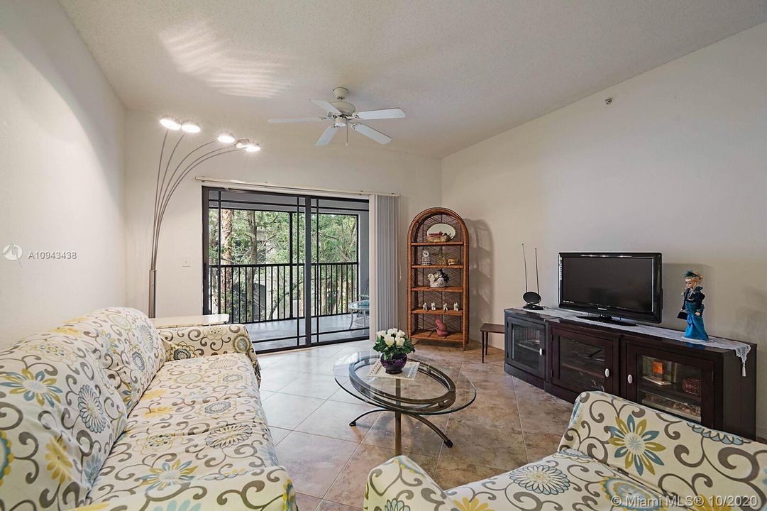 Recently Sold: $139,500 (1 beds, 1 baths, 872 Square Feet)