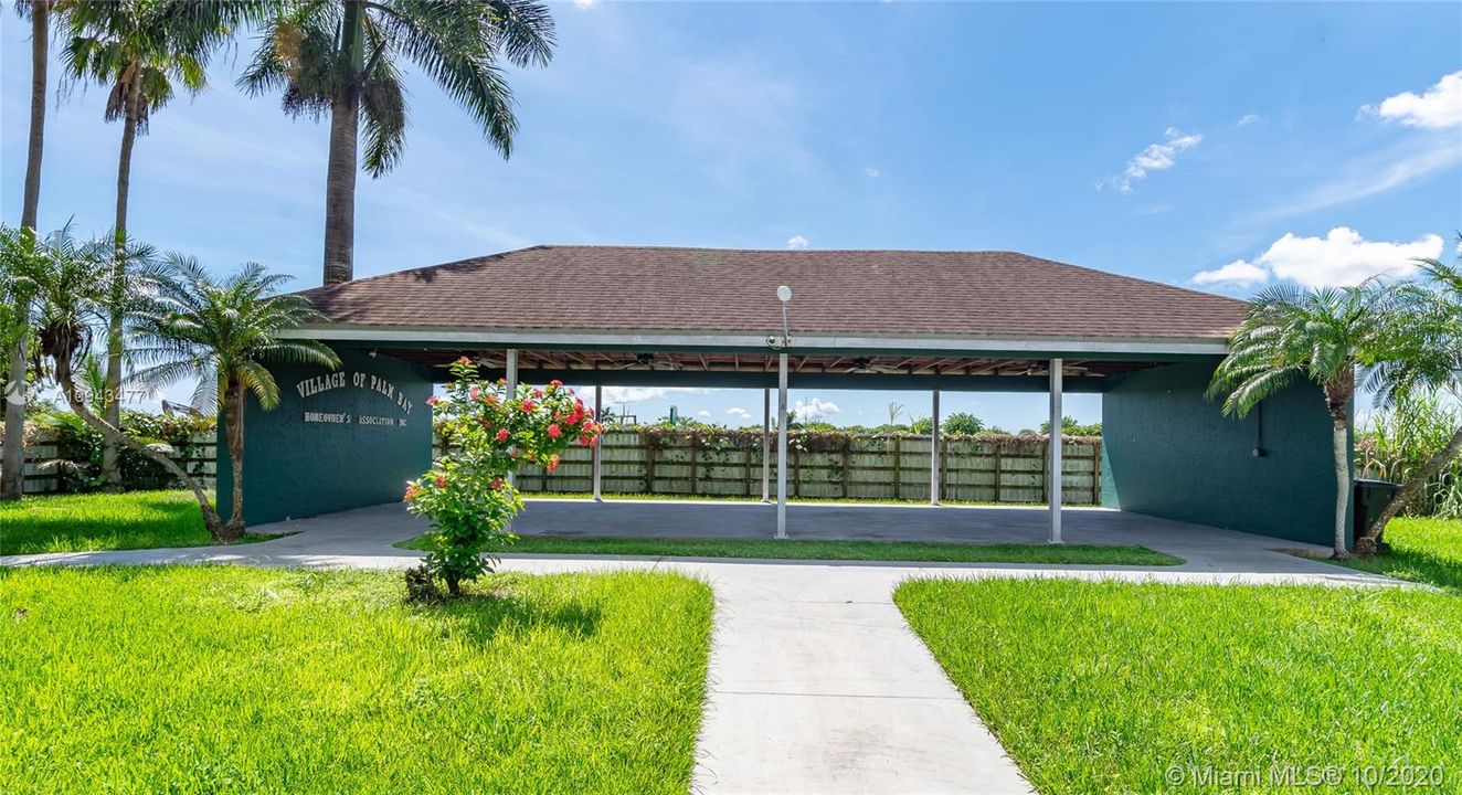 Vendido Recientemente: $189,900 (3 camas, 2 baños, 1050 Pies cuadrados)