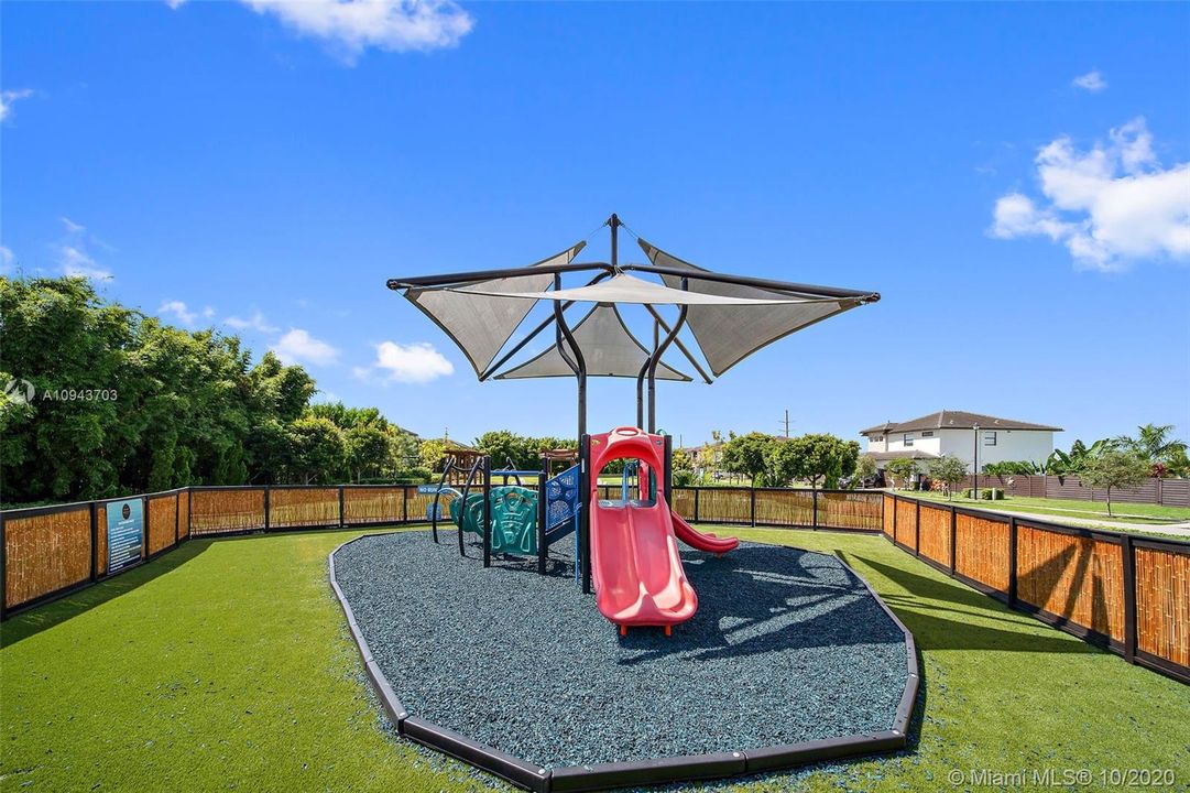 Vendido Recientemente: $475,000 (3 camas, 2 baños, 1977 Pies cuadrados)