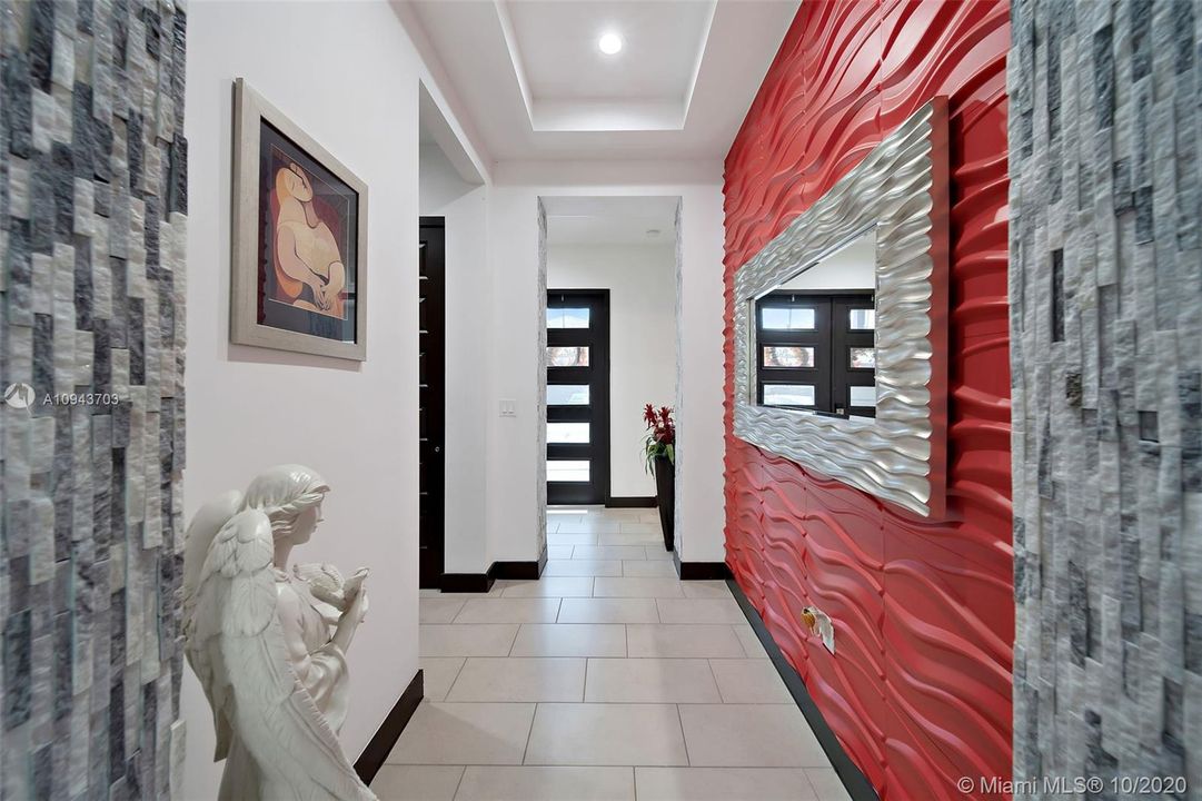 Vendido Recientemente: $475,000 (3 camas, 2 baños, 1977 Pies cuadrados)