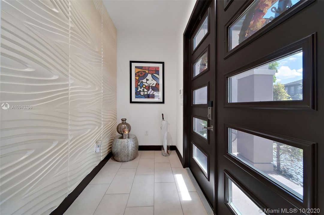 Vendido Recientemente: $475,000 (3 camas, 2 baños, 1977 Pies cuadrados)