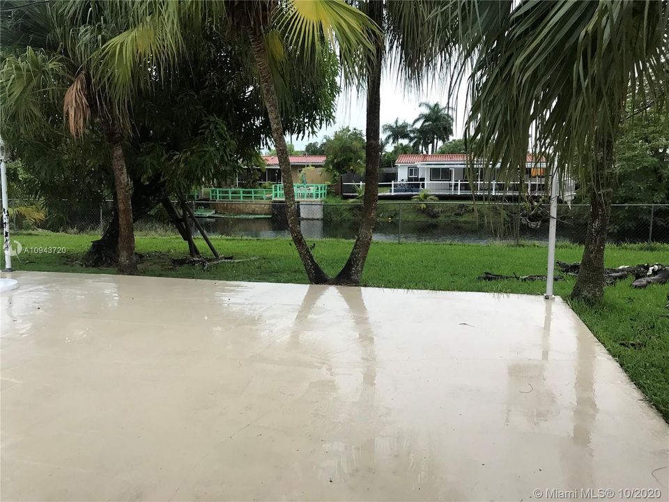 Vendido Recientemente: $499,900 (3 camas, 2 baños, 1713 Pies cuadrados)