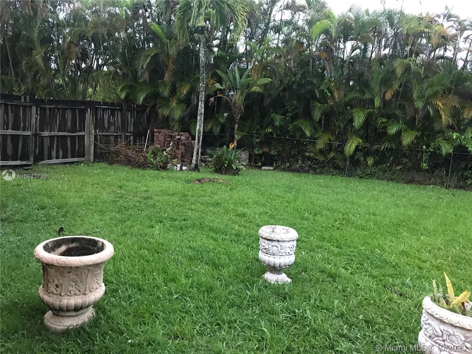 Vendido Recientemente: $499,900 (3 camas, 2 baños, 1713 Pies cuadrados)