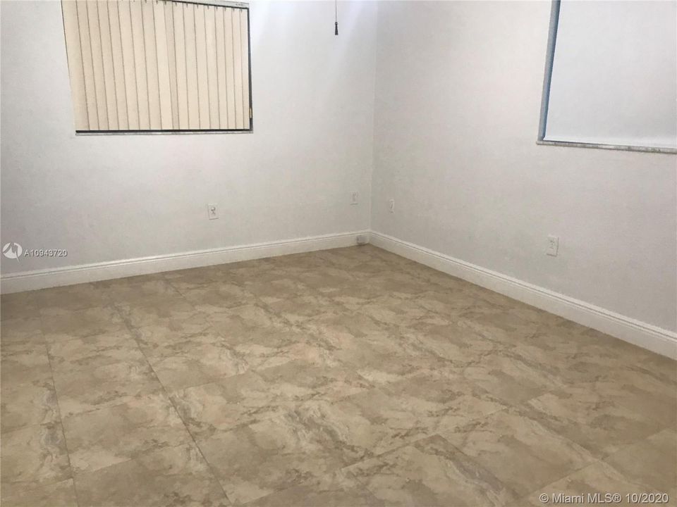Vendido Recientemente: $499,900 (3 camas, 2 baños, 1713 Pies cuadrados)