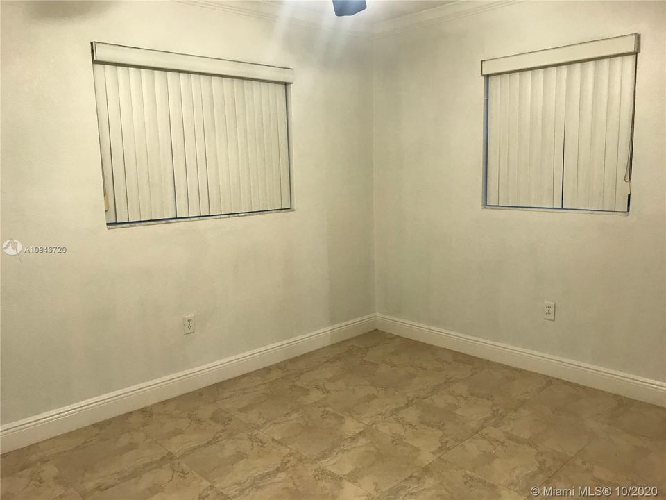 Vendido Recientemente: $499,900 (3 camas, 2 baños, 1713 Pies cuadrados)