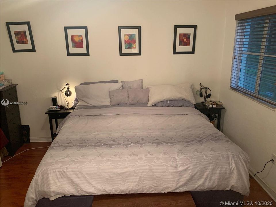Recently Sold: $310,000 (3 beds, 3 baths, 1462 Square Feet)