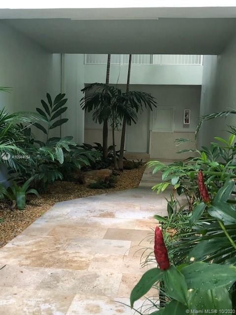 Recently Sold: $264,500 (1 beds, 1 baths, 440 Square Feet)