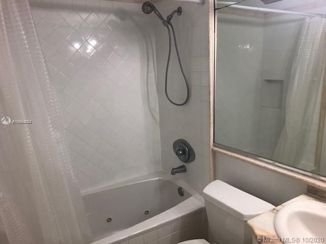 Recently Sold: $264,500 (1 beds, 1 baths, 440 Square Feet)