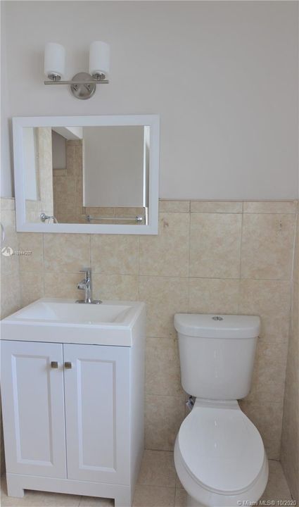 Vendido Recientemente: $369,900 (4 camas, 2 baños, 1740 Pies cuadrados)