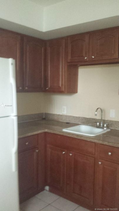 Recently Rented: $1,200 (1 beds, 1 baths, 0 Square Feet)