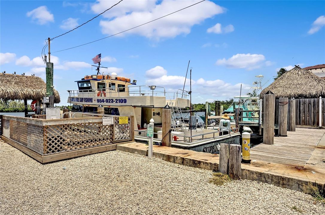 For Rent: $8,550 (2 beds, 2 baths, 1400 Square Feet)