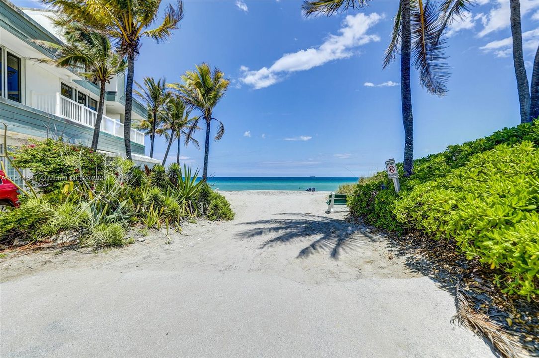 For Rent: $8,550 (2 beds, 2 baths, 1400 Square Feet)
