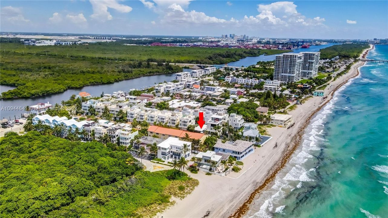 For Rent: $8,550 (2 beds, 2 baths, 1400 Square Feet)