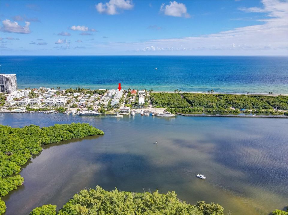 For Rent: $8,550 (2 beds, 2 baths, 1400 Square Feet)
