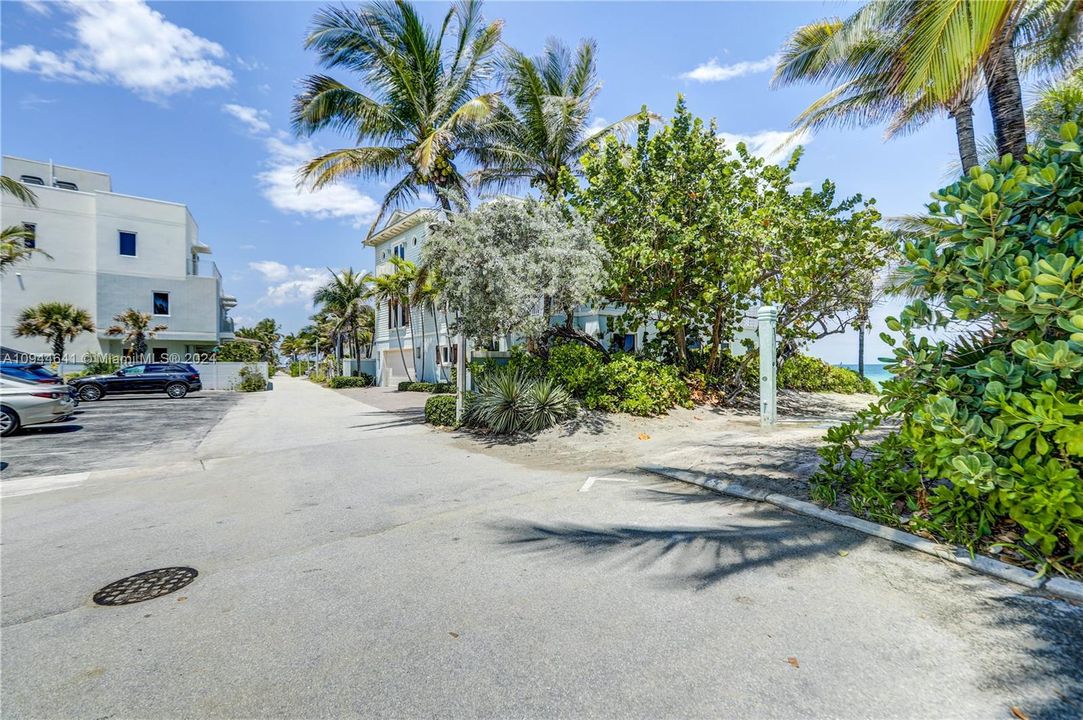 For Rent: $8,550 (2 beds, 2 baths, 1400 Square Feet)