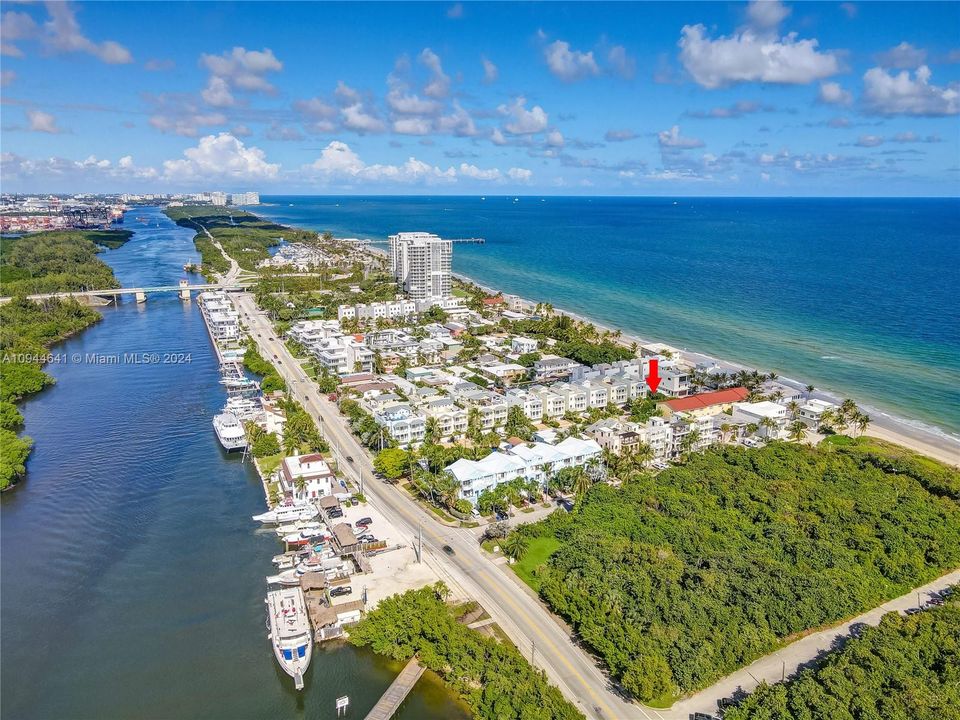 For Rent: $8,550 (2 beds, 2 baths, 1400 Square Feet)