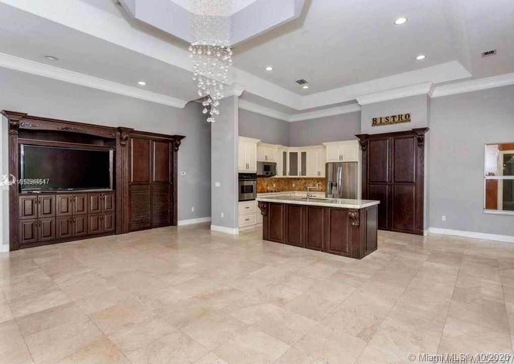 Недавно арендовано: $4,950 (4 спален, 4 ванн, 3035 Квадратных фут)