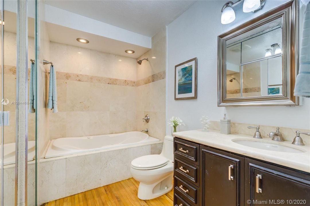 Недавно арендовано: $3,800 (2 спален, 2 ванн, 1162 Квадратных фут)
