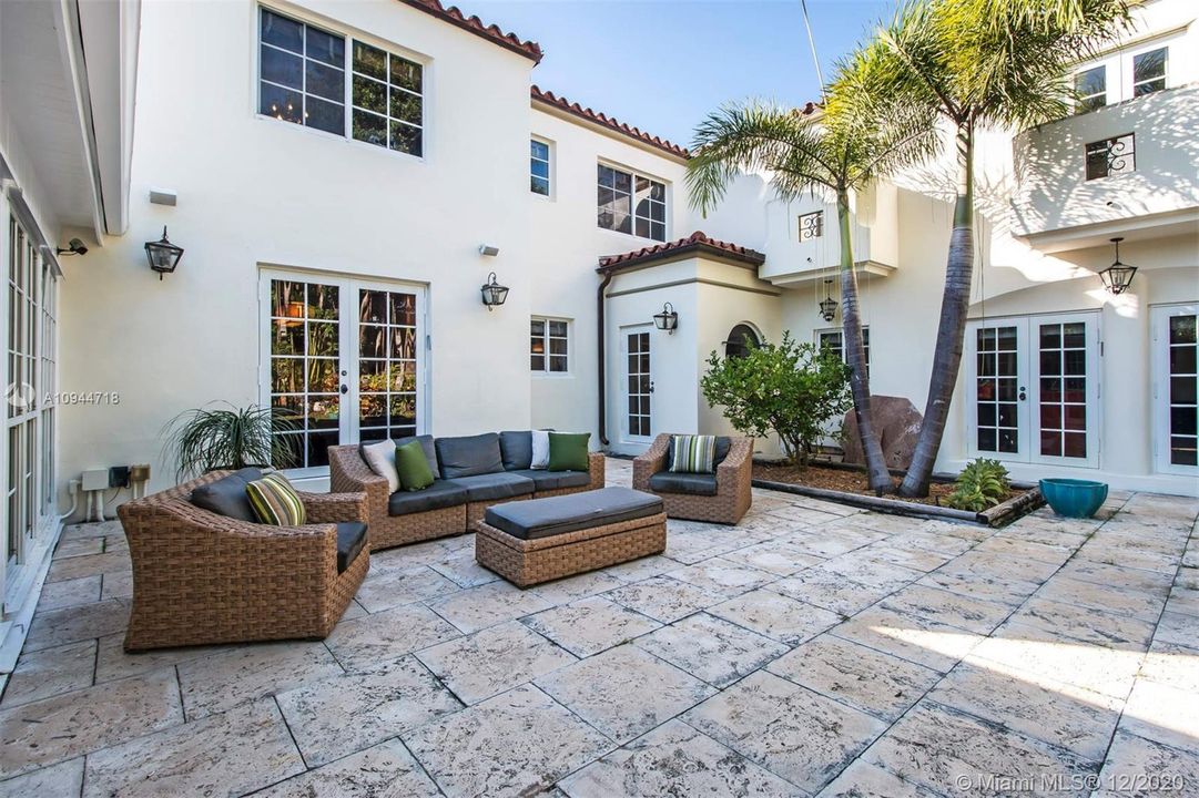 Recently Sold: $3,688,000 (6 beds, 6 baths, 0 Square Feet)