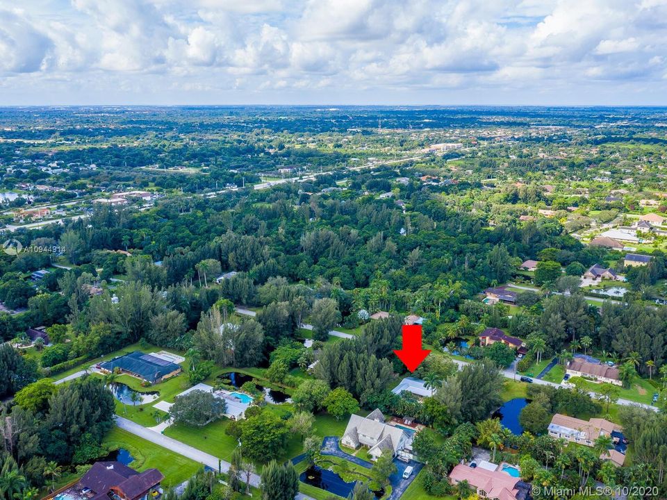 Vendido Recientemente: $695,000 (3 camas, 2 baños, 2193 Pies cuadrados)