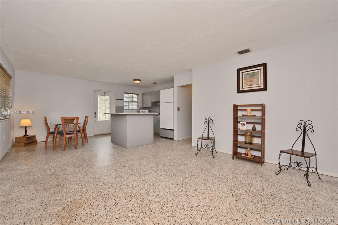 Living Room | Dining room | Kitchen