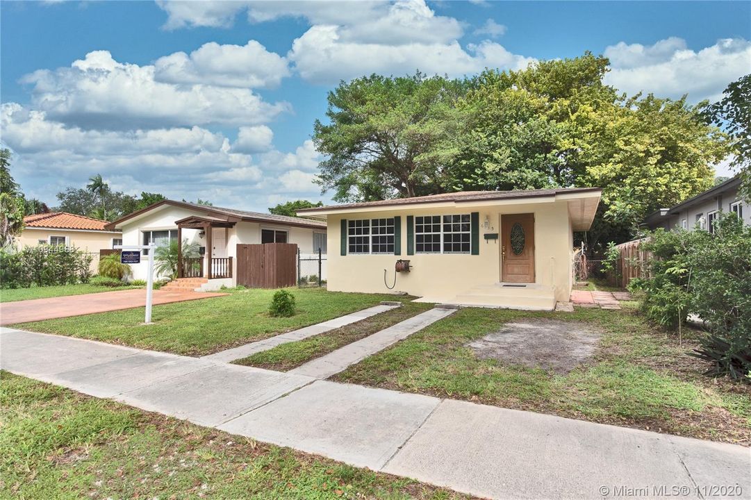 Recently Sold: $369,900 (3 beds, 2 baths, 1107 Square Feet)