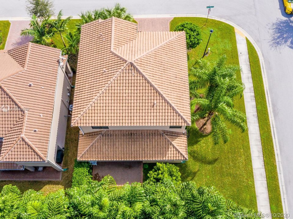 Недавно продано: $544,000 (4 спален, 3 ванн, 2656 Квадратных фут)