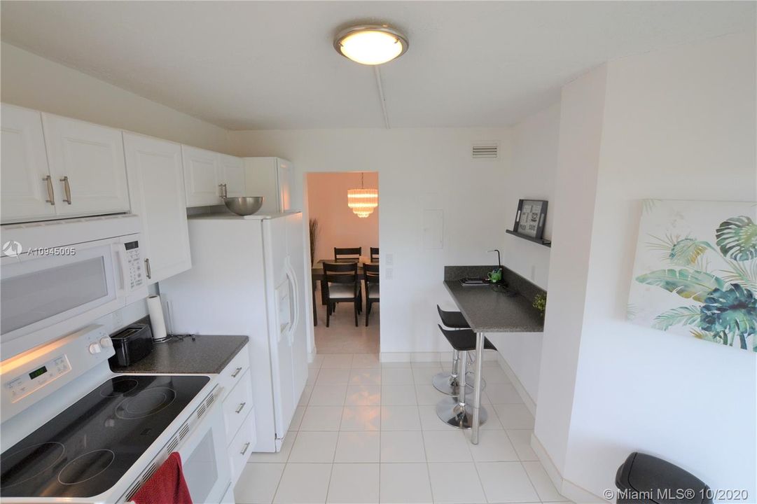 Vendido Recientemente: $119,000 (2 camas, 2 baños, 1130 Pies cuadrados)