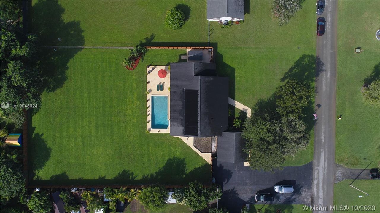 Vendido Recientemente: $489,900 (4 camas, 2 baños, 2246 Pies cuadrados)
