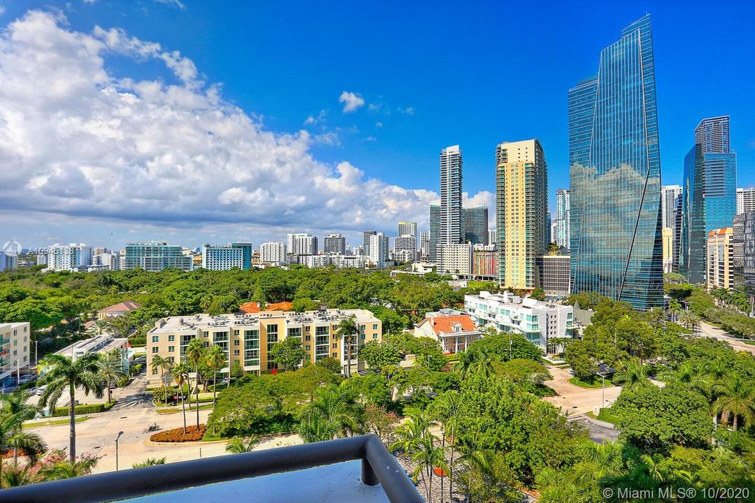 Recently Rented: $2,500 (1 beds, 1 baths, 1042 Square Feet)