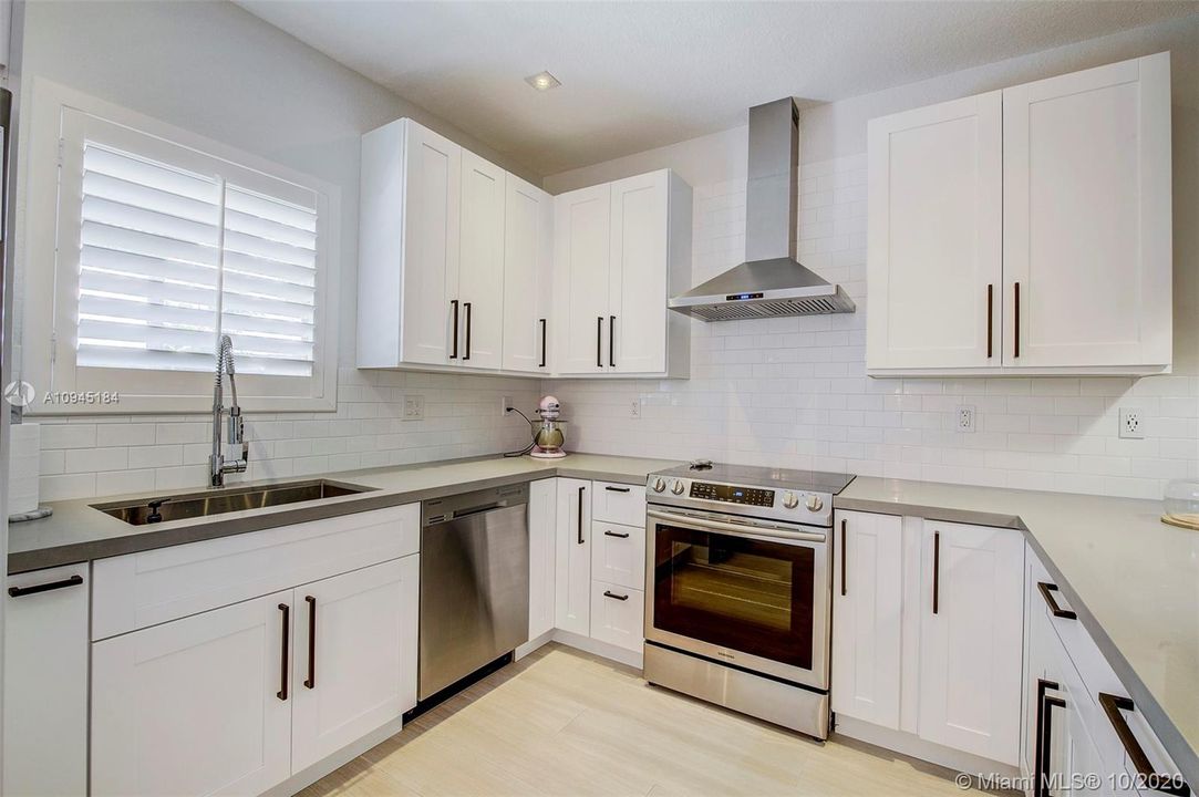 Недавно арендовано: $1,950 (3 спален, 2 ванн, 1416 Квадратных фут)