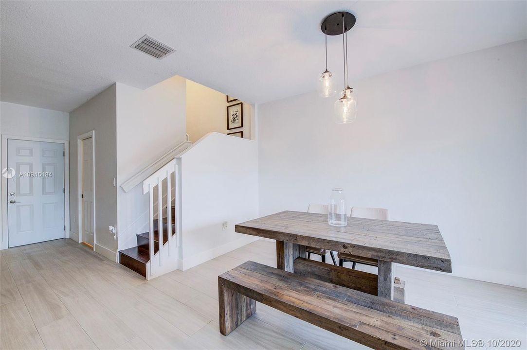 Недавно арендовано: $1,950 (3 спален, 2 ванн, 1416 Квадратных фут)