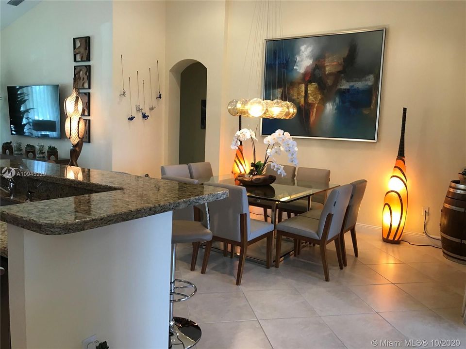 Vendido Recientemente: $999,000 (4 camas, 3 baños, 0 Pies cuadrados)