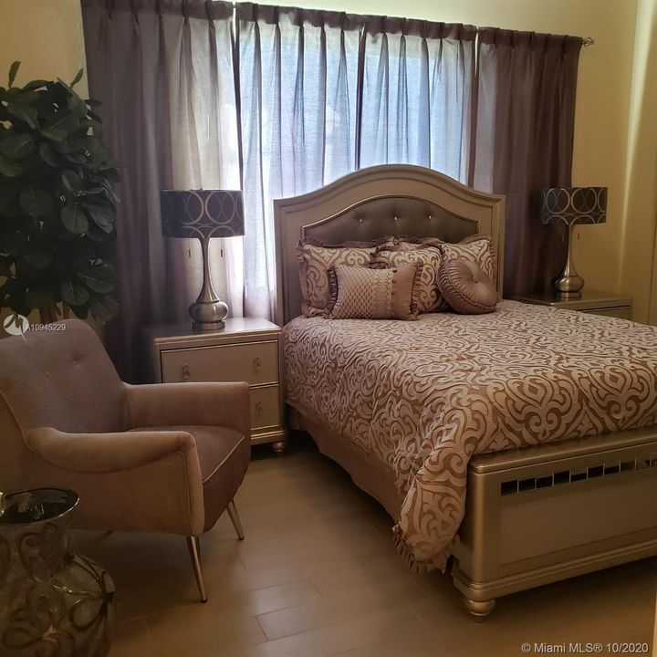 Vendido Recientemente: $999,000 (4 camas, 3 baños, 0 Pies cuadrados)