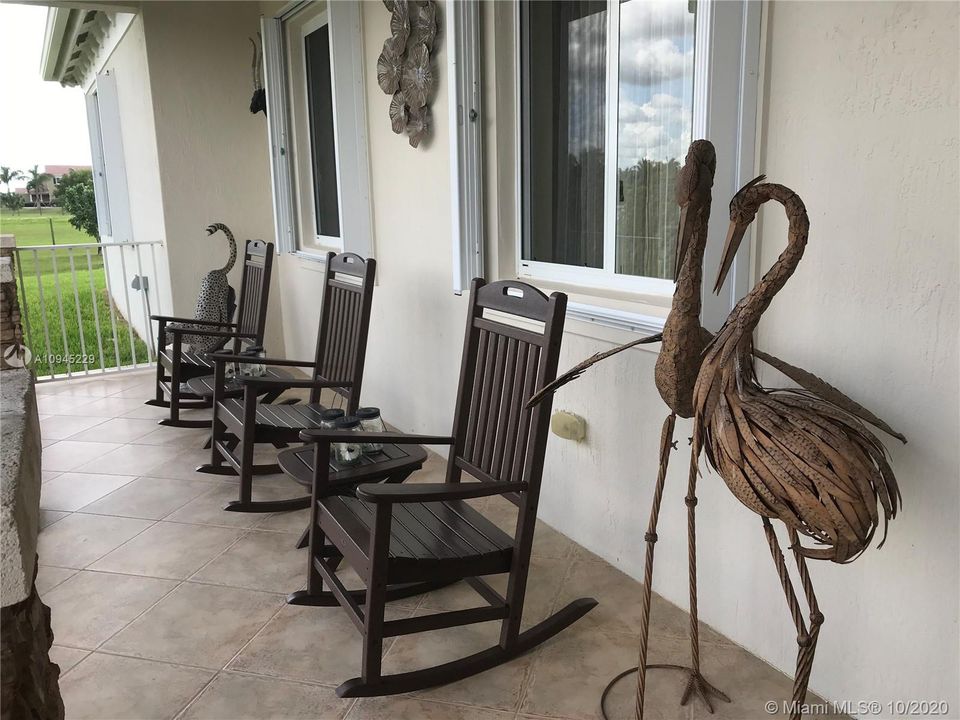 Vendido Recientemente: $999,000 (4 camas, 3 baños, 0 Pies cuadrados)