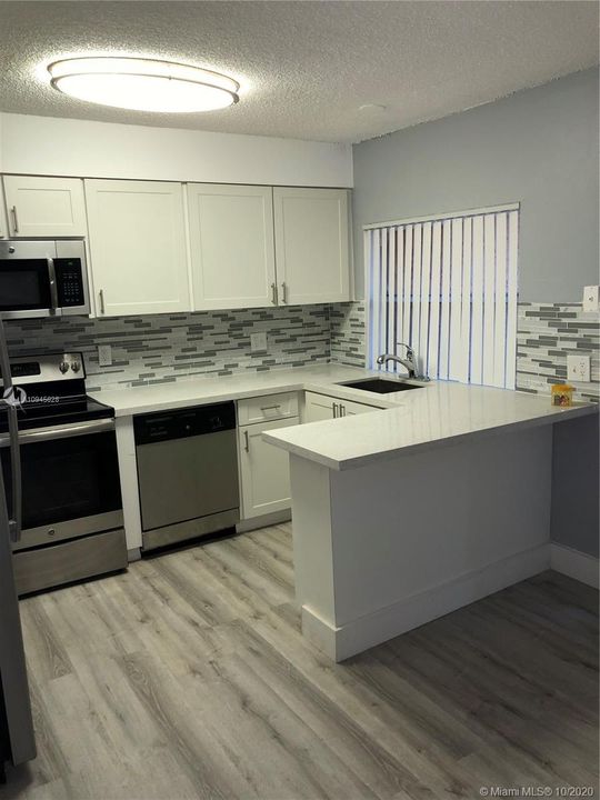 Vendido Recientemente: $125,000 (2 camas, 1 baños, 840 Pies cuadrados)