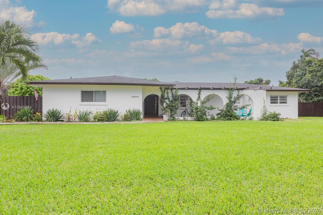 Vendido Recientemente: $455,000 (3 camas, 2 baños, 1968 Pies cuadrados)