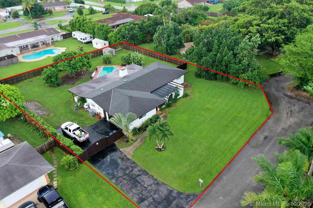Vendido Recientemente: $455,000 (3 camas, 2 baños, 1968 Pies cuadrados)