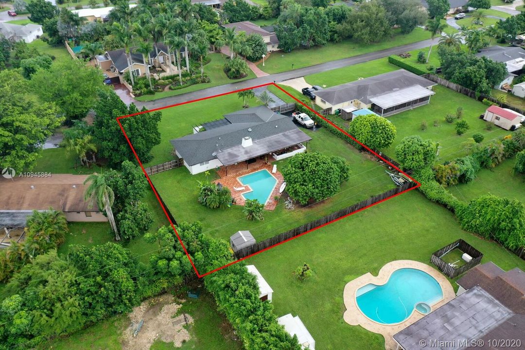 Vendido Recientemente: $455,000 (3 camas, 2 baños, 1968 Pies cuadrados)