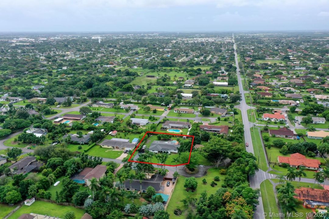 Vendido Recientemente: $455,000 (3 camas, 2 baños, 1968 Pies cuadrados)