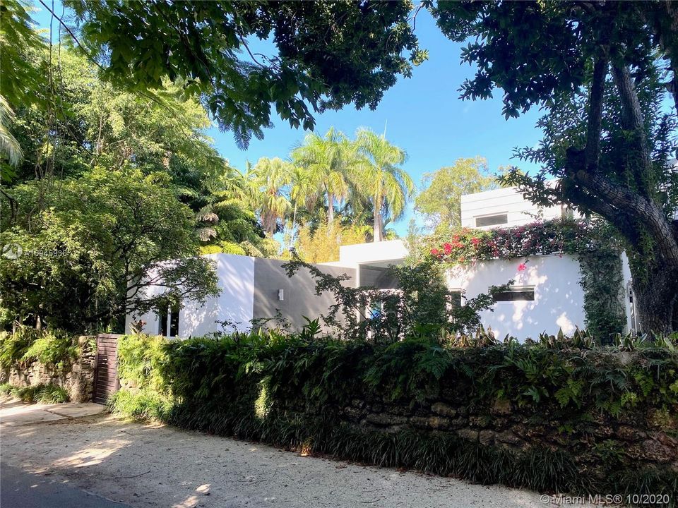 Recently Rented: $18,000 (5 beds, 5 baths, 4603 Square Feet)