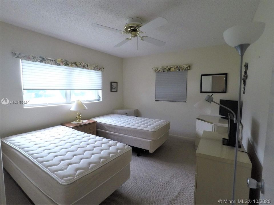 Vendido Recientemente: $235,000 (2 camas, 2 baños, 1527 Pies cuadrados)
