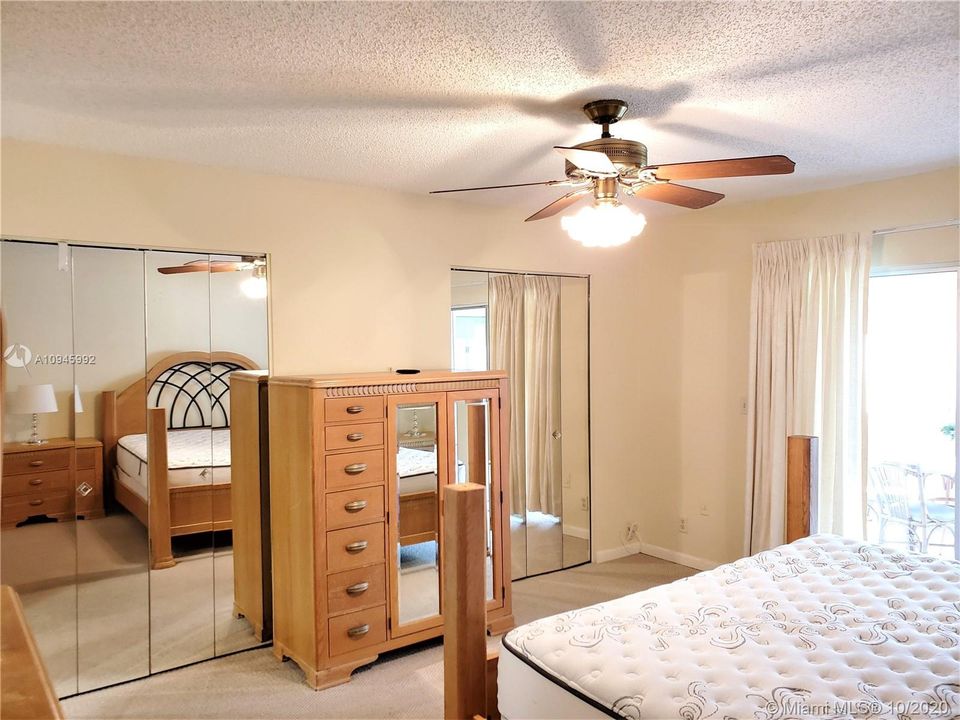 Vendido Recientemente: $235,000 (2 camas, 2 baños, 1527 Pies cuadrados)