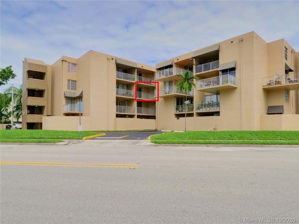 Recently Sold: $151,000 (1 beds, 1 baths, 725 Square Feet)