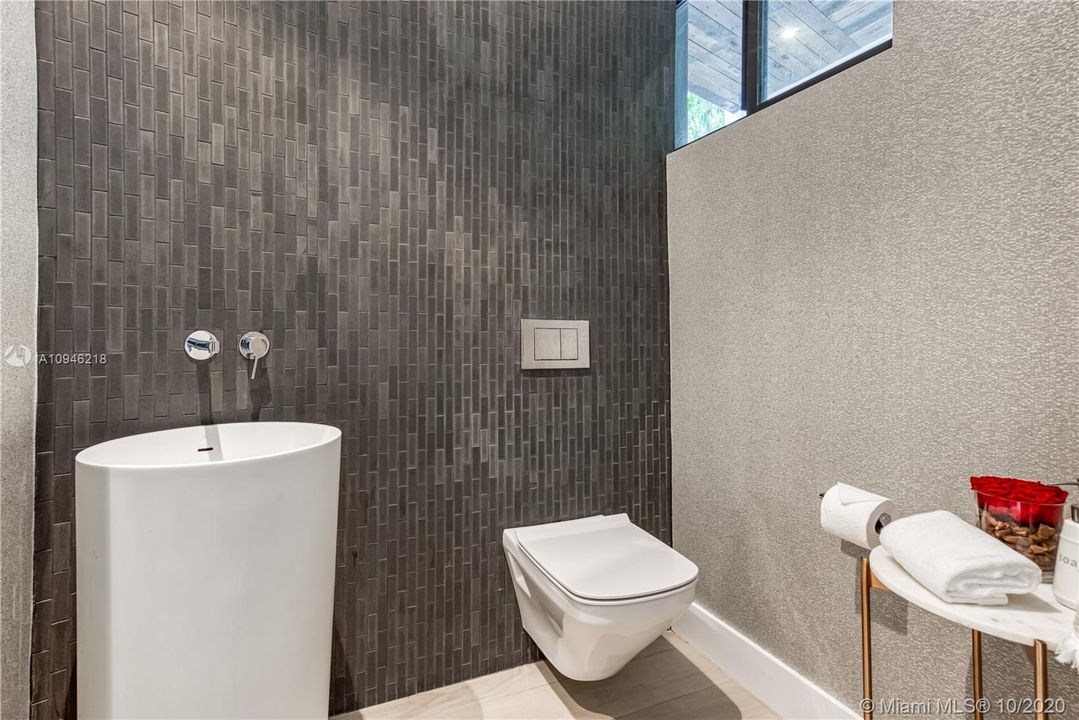 Powder room