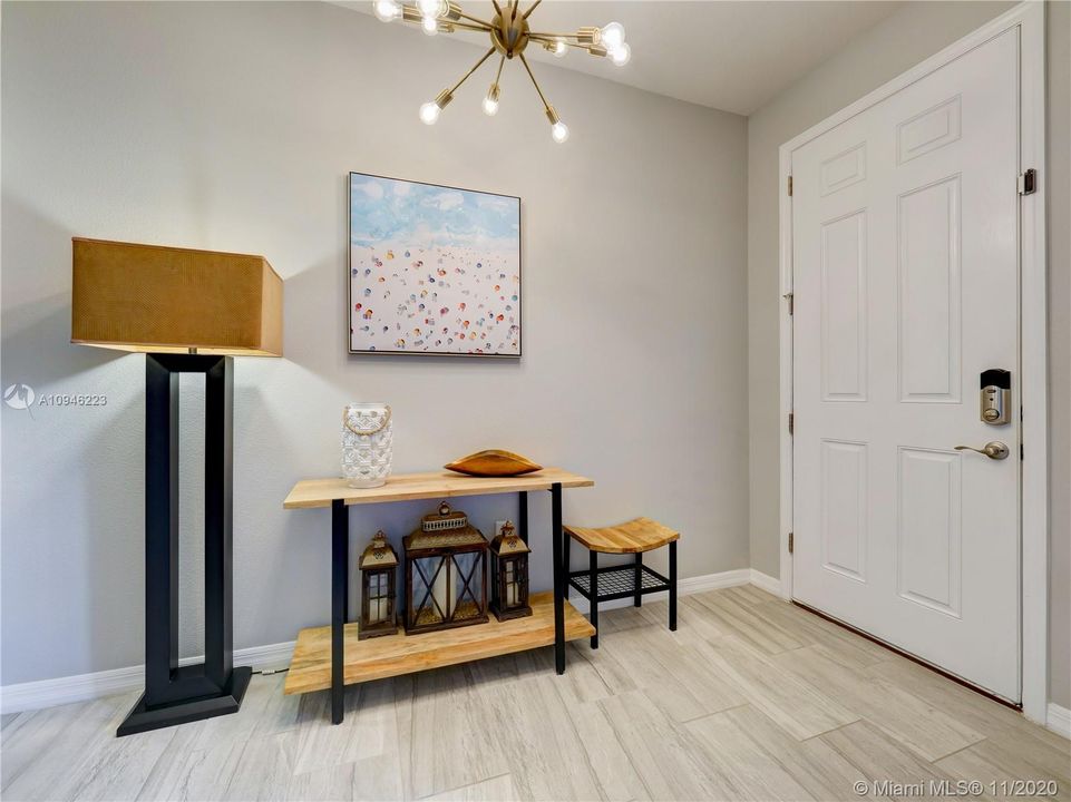 Recently Sold: $789,000 (5 beds, 2 baths, 3230 Square Feet)