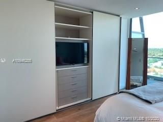 Recientemente alquilado: $45,000 (4 camas, 4 baños, 3340 Pies cuadrados)