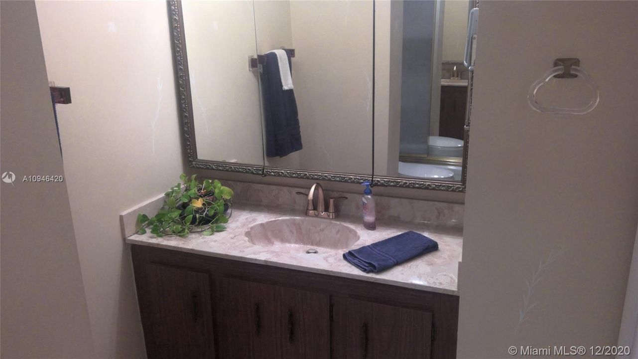 Vendido Recientemente: $159,900 (3 camas, 2 baños, 0 Pies cuadrados)