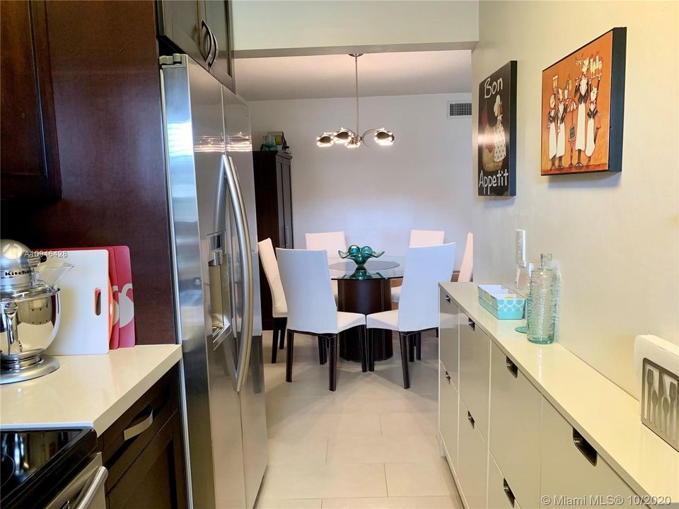 Vendido Recientemente: $119,000 (1 camas, 1 baños, 800 Pies cuadrados)